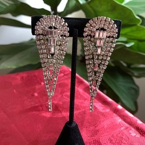 Vintage Rhinestones long dangle earrings. Circa 1950’s. These are clip earrings.